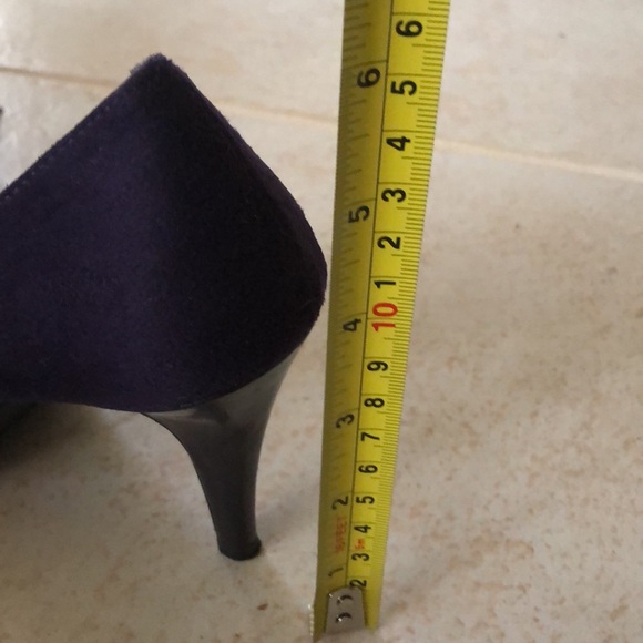 💜Fioni Faux Suede Purple peep toe mary jane style tie front heels - Picture 10 of 11